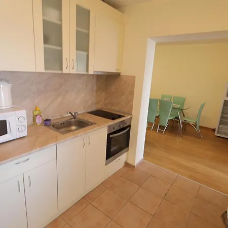 Sea Club Complex アパート