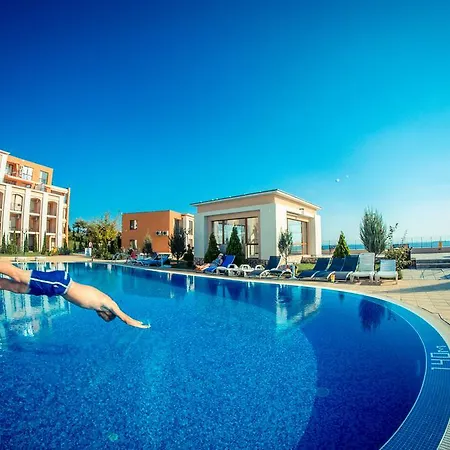 Sea Club Complex Apartment